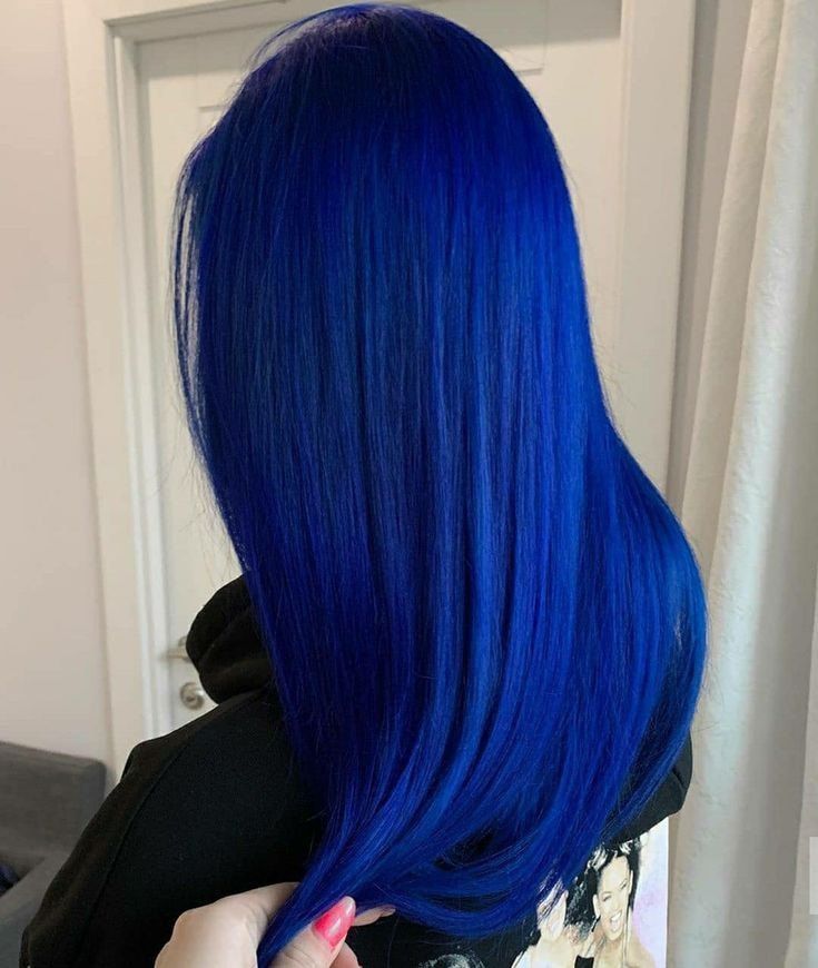 14 Ideas de tono azul para tu Cabello